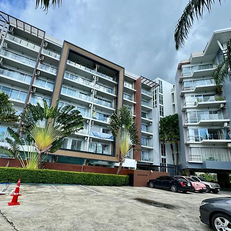 Sea View Studio At Chic Condo, Karon Beach Kültér fotó