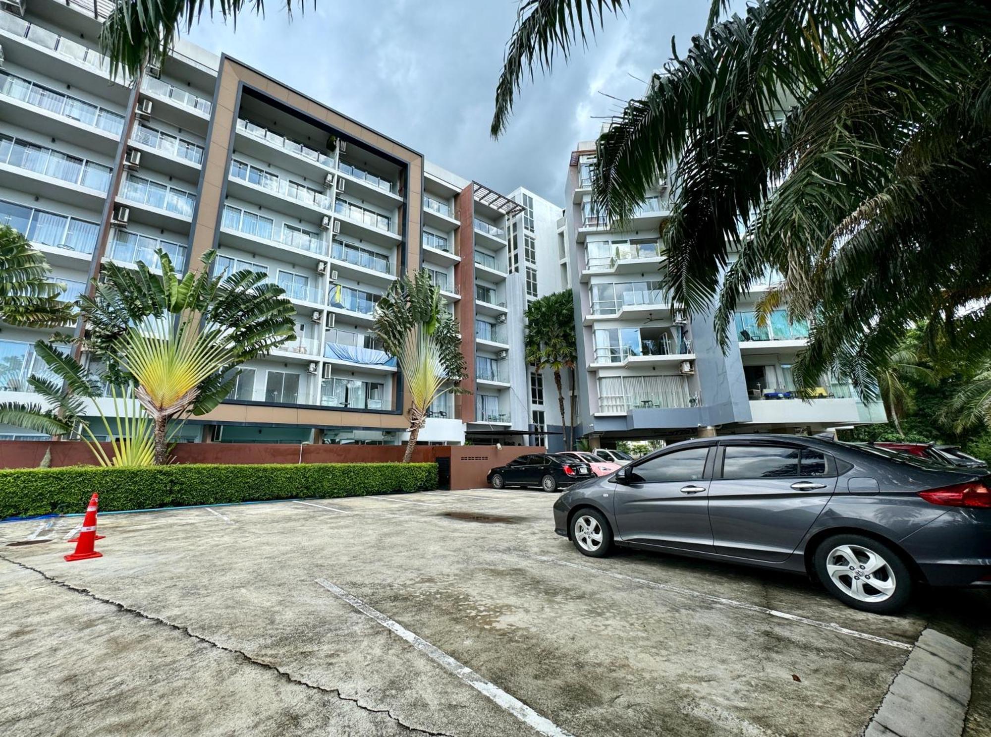 Sea View Studio At Chic Condo, Karon Beach Kültér fotó