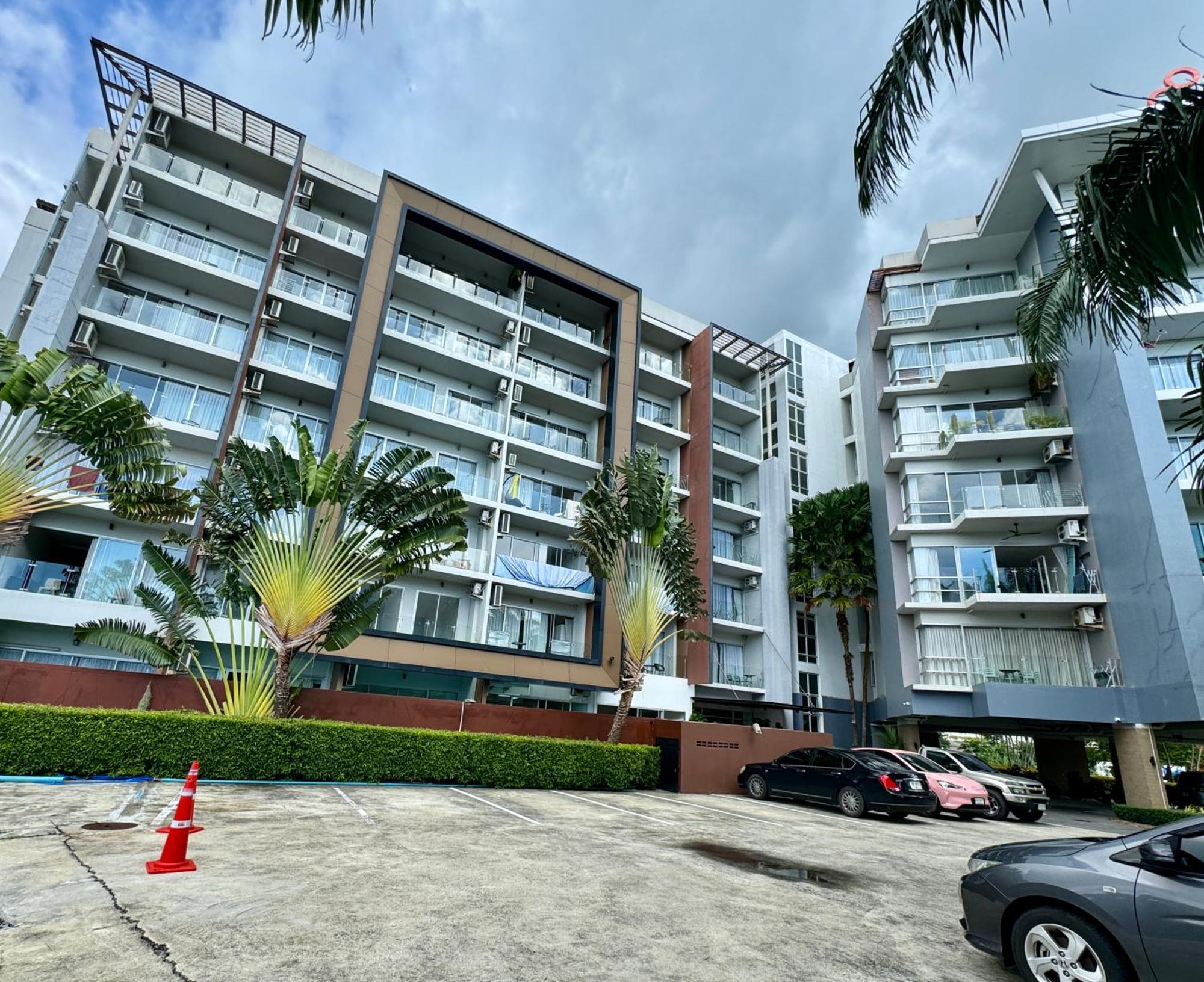 Sea View Studio At Chic Condo, Karon Beach Kültér fotó